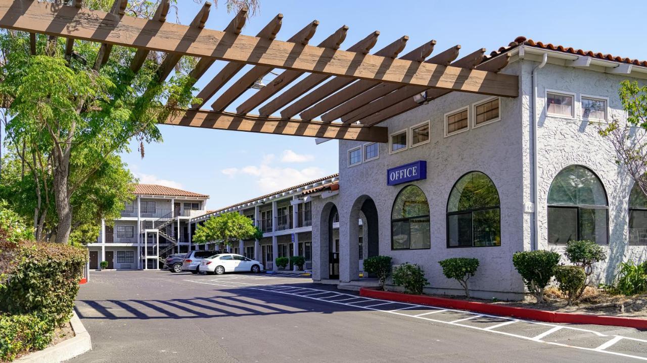Milpitas Inn Exterior foto